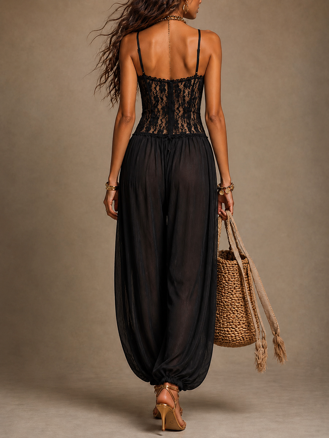 Giulia | Tuta halter con pizzo e caduta fluida