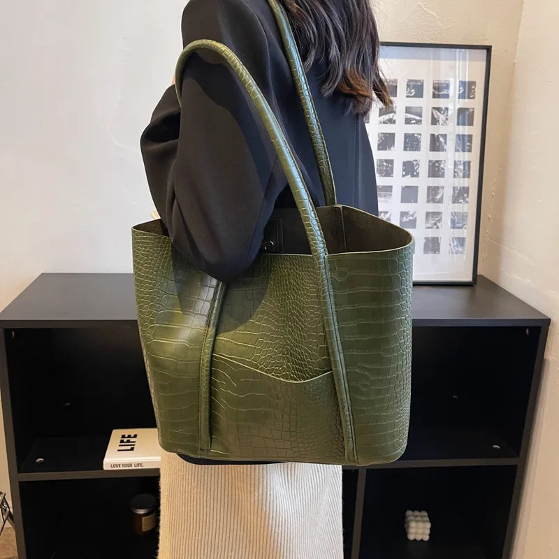 Christina™ | Borsa a spalla raffinata