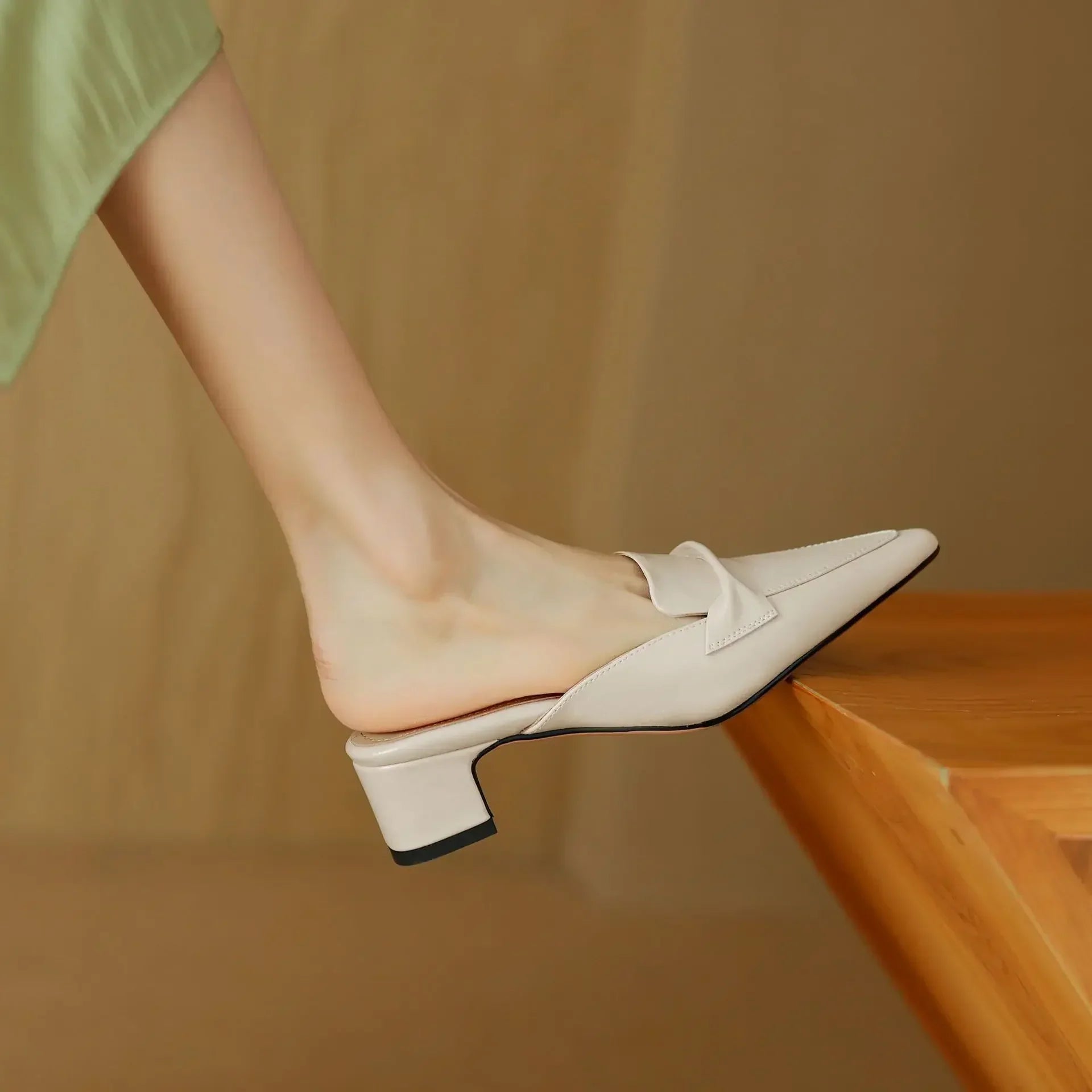 Alaya | Mules in Pelle Genuina