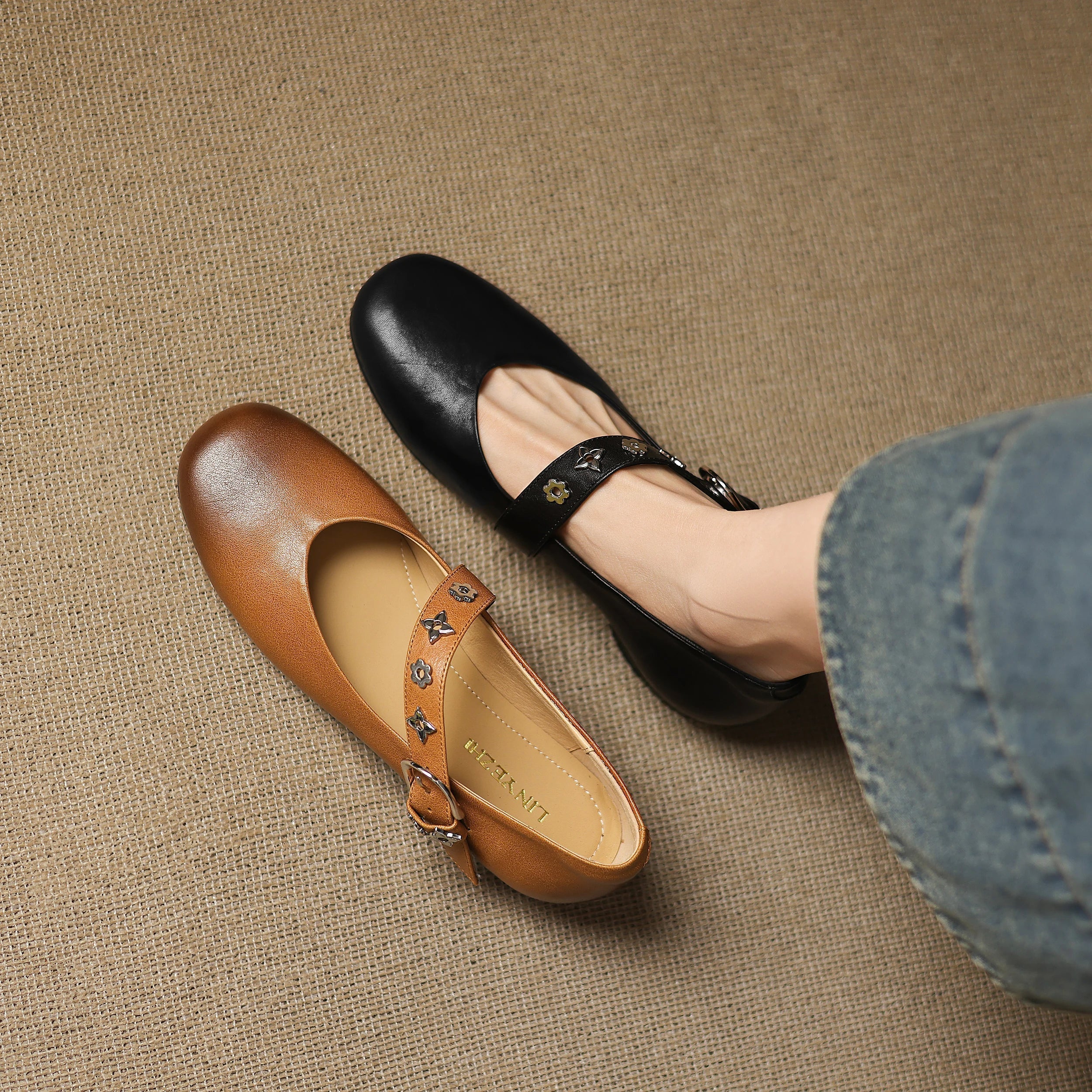 Elda | Flats in Pelle Genuina
