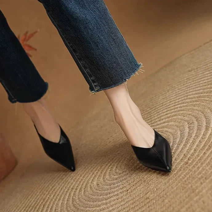 Mules in pelle Eneva